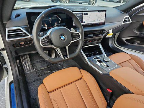 Used 2025 BMW 230i Coupe w/ M Sport Package image 15