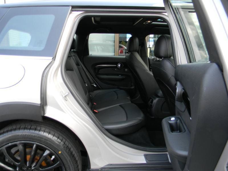Used 2022 MINI Cooper Clubman S w/ Premium Package AWD/4WD image 14