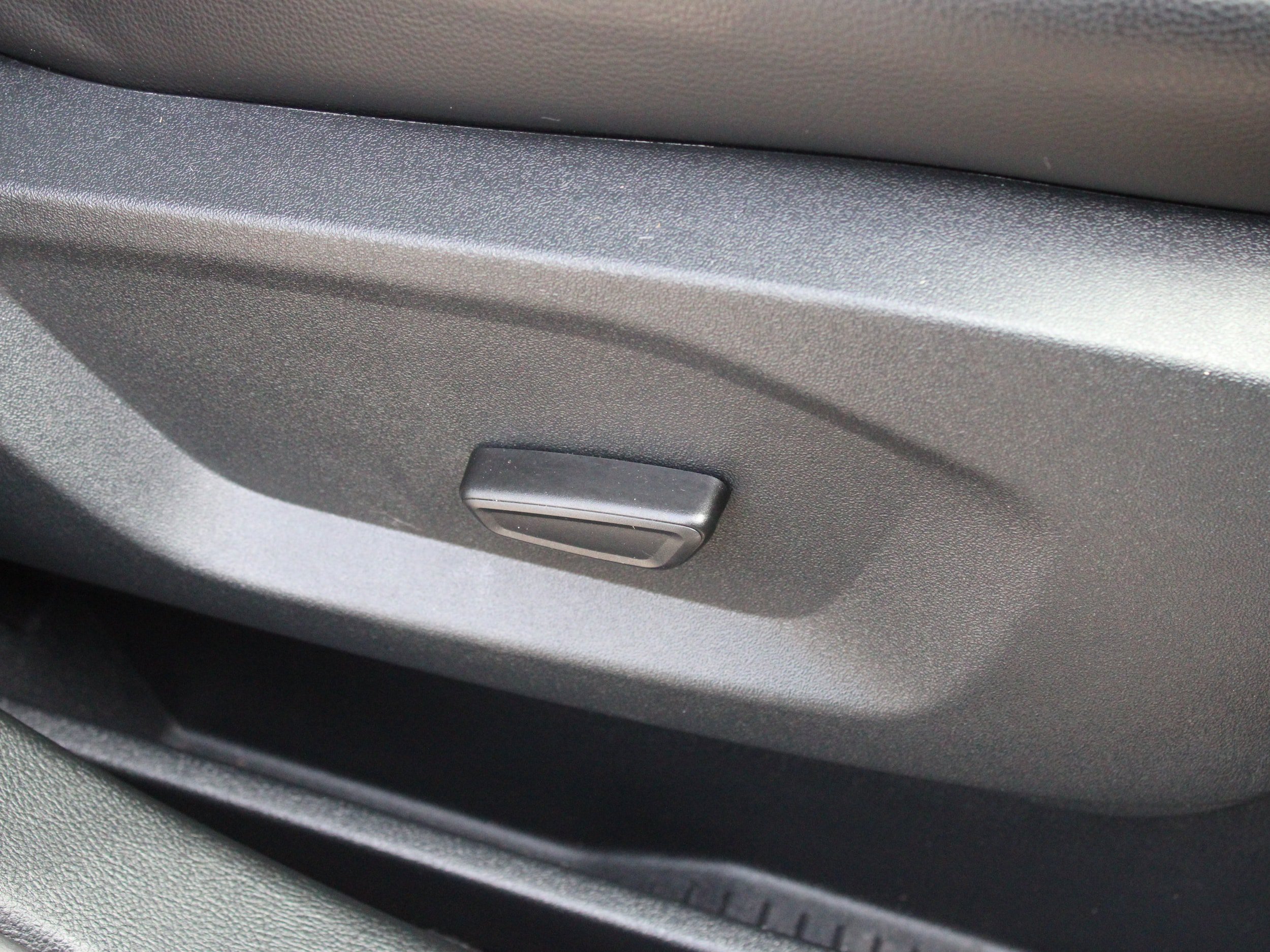 Used 2024 Ford Edge SEL w/ Convenience Package AWD/4WD image 41
