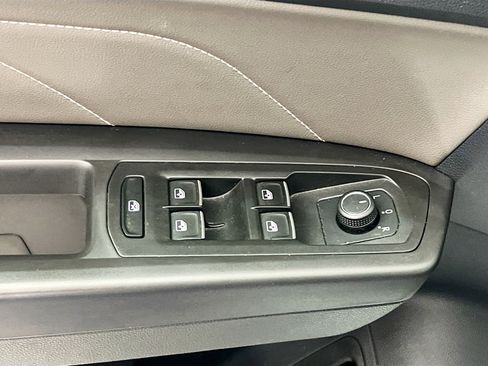 Used 2022 Volkswagen Atlas SE image 16