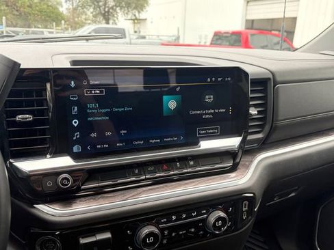 Used 2026 Chevrolet Silverado 2500 LTZ AWD/4WD image 10