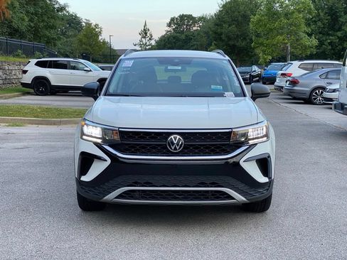 Used 2022 Volkswagen Taos S w/ IQ Drive S Package FWD image 2