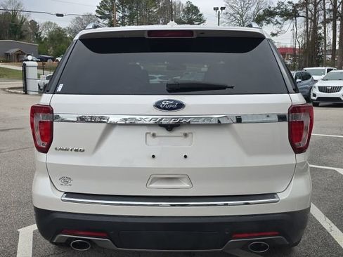 Used 2018 Ford Explorer Limited w/ Equipment Group 301A image 4