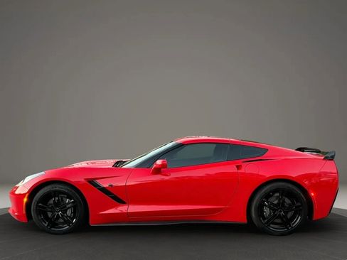 Used 2017 Chevrolet Corvette Stingray Coupe w/ Carbon Flash Badge Package image 8