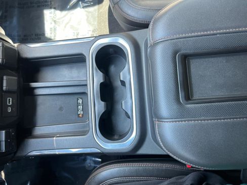 Certified 2020 GMC Sierra 1500 AT4 w/ Off-Road Performance Package AWD/4WD image 23