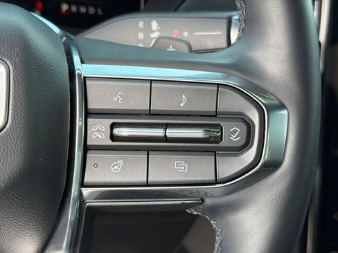 Used 2024 GMC Acadia Elevation w/ Luxury Package FWD image 26
