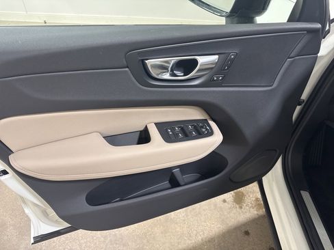New 2026 Volvo XC60 B5 Plus w/ Protection Package Premier image 17