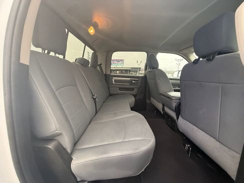 Used 2018 RAM 2500 SLT image 21