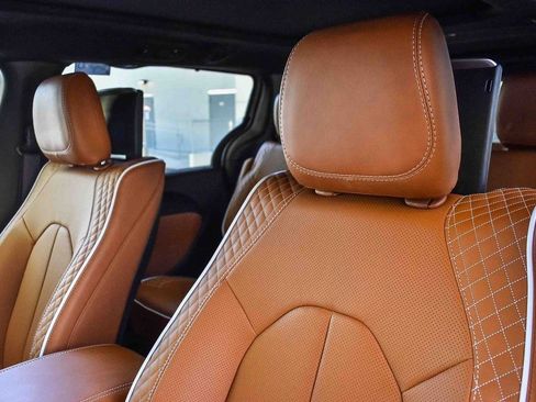 New 2026 Chrysler Pacifica Pinnacle w/ Trailer Tow Group image 26