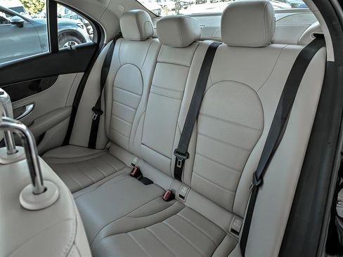 Used 2018 Mercedes-Benz C 300 4MATIC Sedan image 14