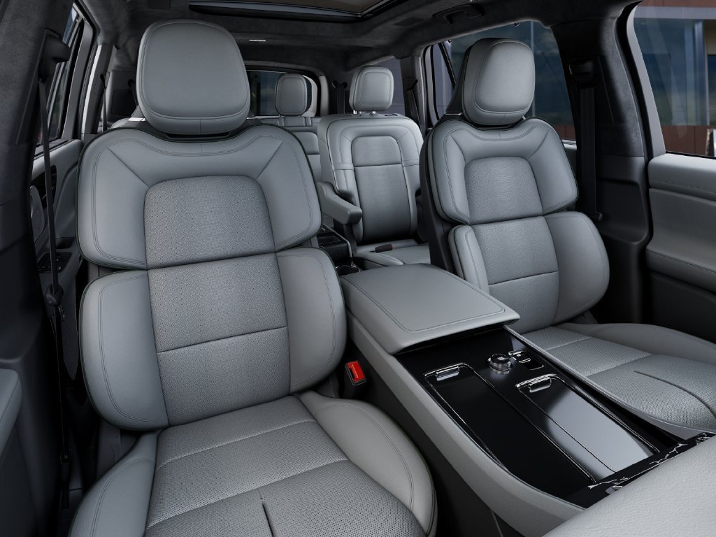 New 2027 Lincoln Aviator Black Label w/ Black Label Special Edition AWD/4WD image 10