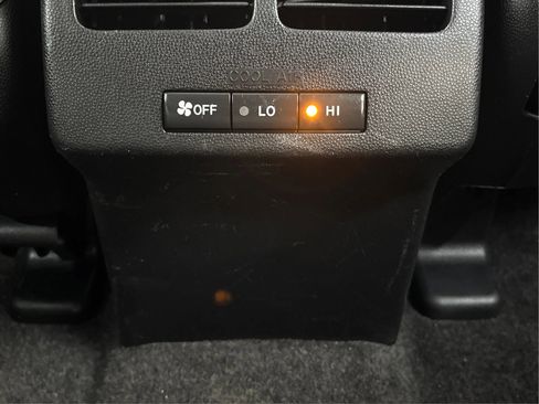 Used 2012 MAZDA MAZDA5 Grand Touring image 29