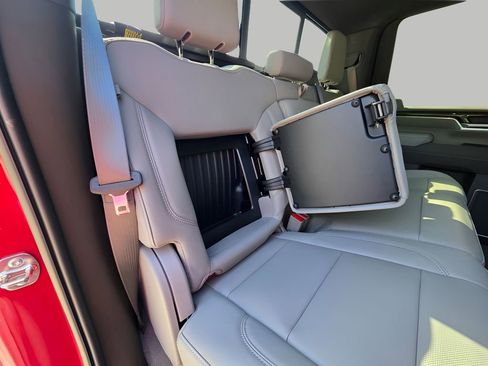 New 2026 Chevrolet Silverado 2500 LTZ w/ LTZ Convenience Package AWD/4WD image 7