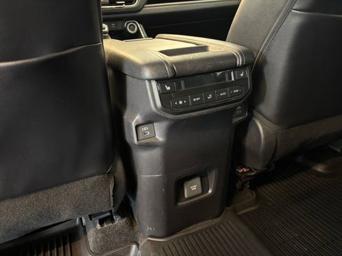 Used 2025 Toyota Grand Highlander AWD image 21