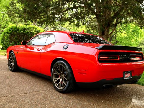 Used 2017 Dodge Challenger SRT Hellcat image 56