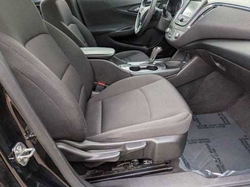 Used 2018 Chevrolet Malibu LT image 20