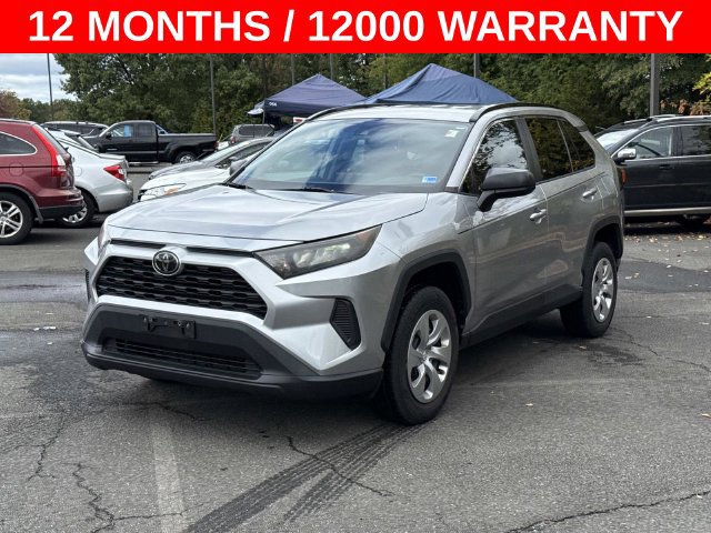 Used 2019 Toyota RAV4 LE FWD image 5