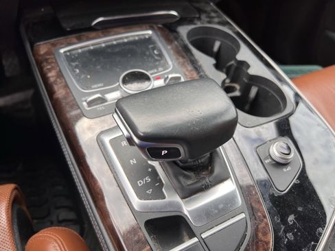 Used 2018 Audi Q7 3.0T Prestige w/ Prestige Package image 26