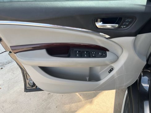 Used 2016 Acura MDX SH-AWD w/ Technology Package image 11
