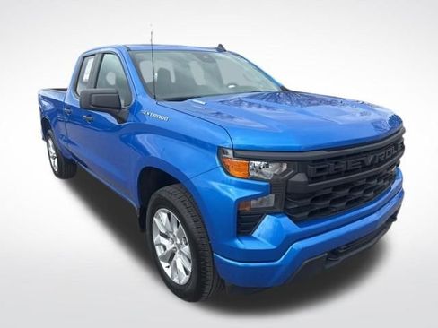 Used 2025 Chevrolet Silverado 1500 Custom image 7