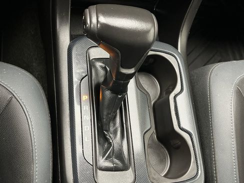 Used 2018 Chevrolet Colorado Z71 image 22