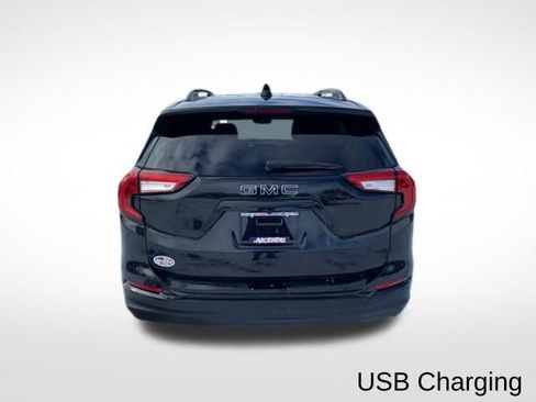Used 2022 GMC Terrain SLE w/ Driver Convenience Package image 4