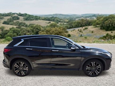 Used 2022 INFINITI QX50 Luxe w/ Appearance Package FWD image 12