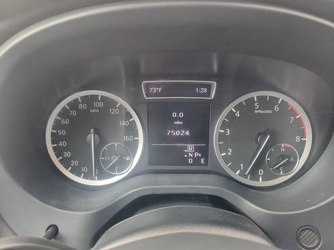 Used 2017 INFINITI QX30 AWD image 55