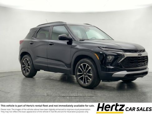 Used 2025 Chevrolet TrailBlazer LT FWD image 1