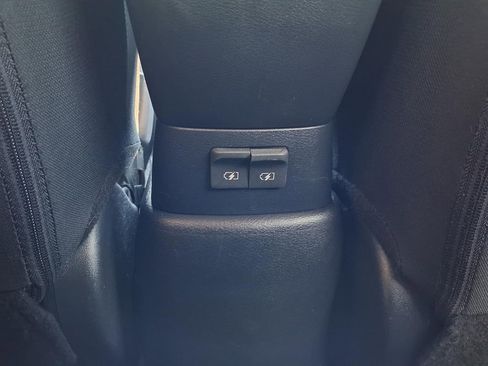 Used 2020 Nissan Versa S image 24