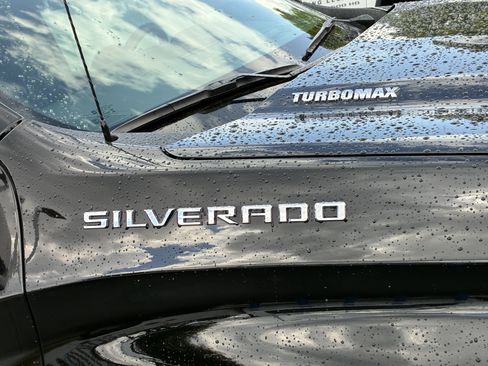 Used 2026 Chevrolet Silverado 1500 Custom AWD/4WD image 7