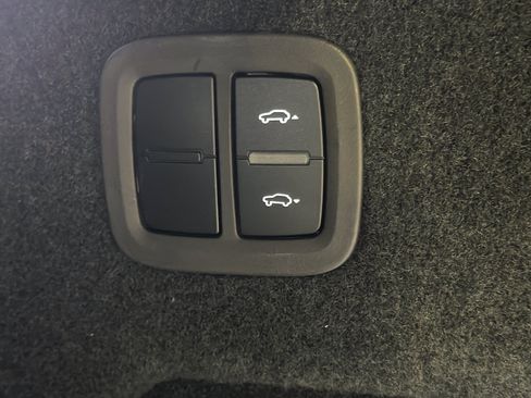 Certified 2023 Porsche Cayenne Turbo AWD/4WD image 14