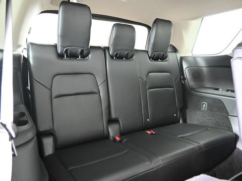 Used 2024 Nissan Pathfinder SL w/ SL Premium Package AWD/4WD image 16