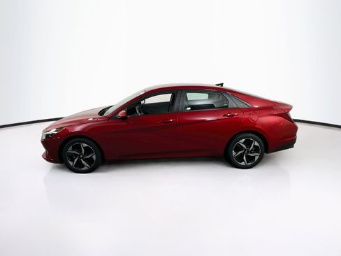 Used 2023 Hyundai Elantra SEL w/ Convenience Package FWD image 8