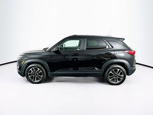 Used 2025 Chevrolet TrailBlazer LT image 4