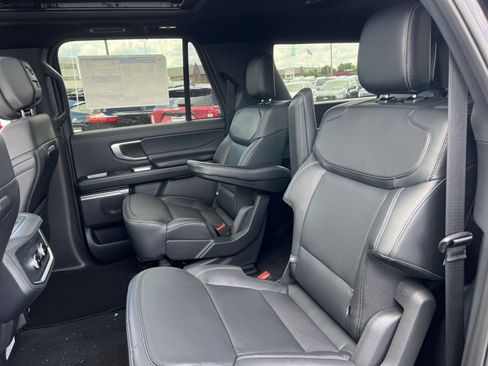 New 2026 Ford Expedition Max Platinum w/ Stealth Appearance Package AWD/4WD image 25