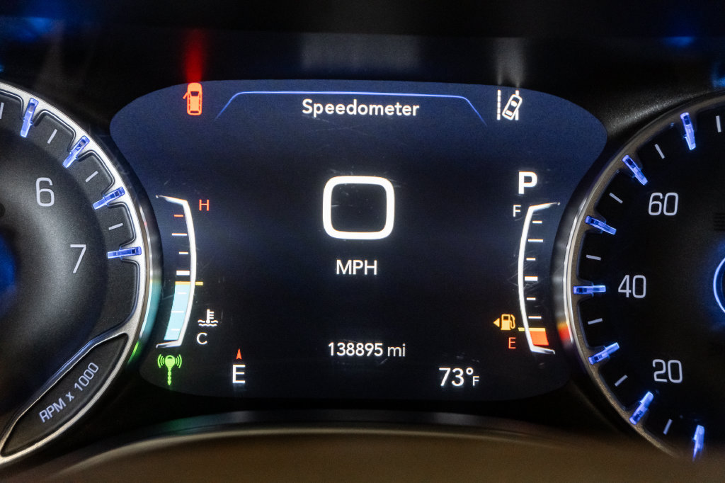 Used 2019 Chrysler Pacifica Touring-L Plus w/ Advanced Safetytec Group FWD image 15