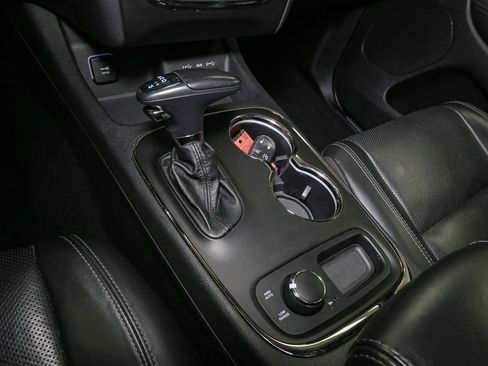 Used 2020 Dodge Durango R/T w/ Blacktop Package AWD/4WD image 40