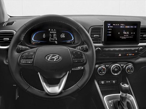 Certified 2026 Hyundai Venue SEL FWD image 4