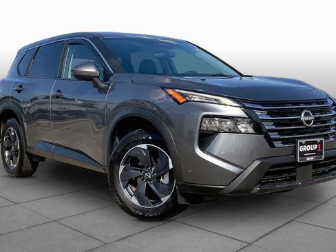 Used 2024 Nissan Rogue SV AWD/4WD image 3