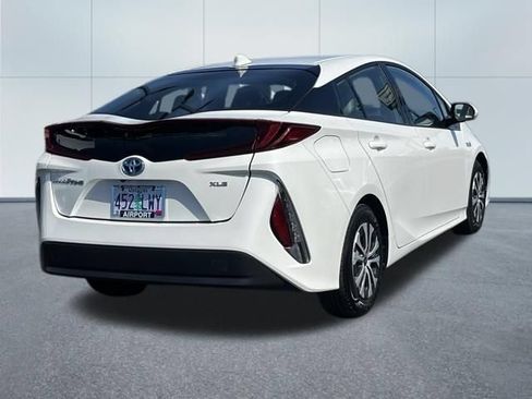 Used 2020 Toyota Prius Prime XLE FWD image 7