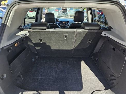 Used 2019 Chevrolet Trax LT w/ LT Convenience Package FWD image 15