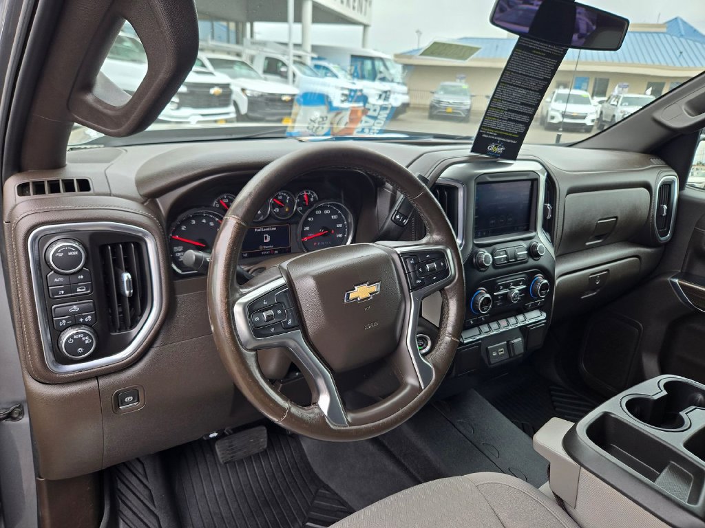 Used 2021 Chevrolet Silverado 1500 LT w/ Bed Protection Package AWD/4WD image 6