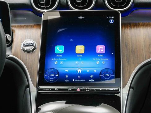 Certified 2025 Mercedes-Benz GLC 300 image 14