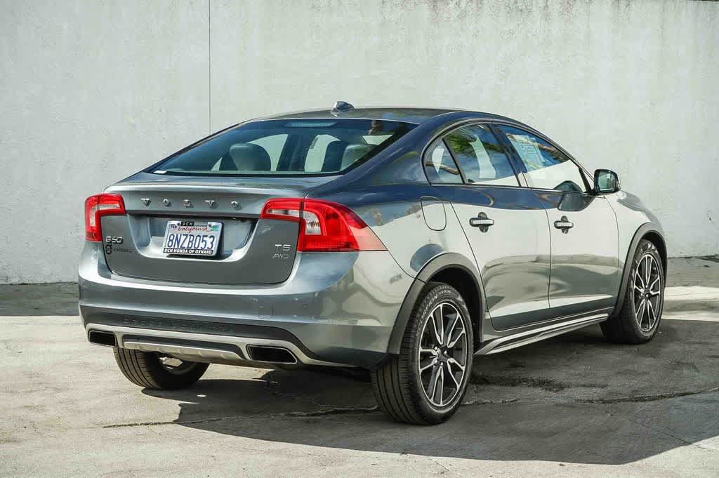 Used 2016 Volvo S60 T5 Cross Country Platinum AWD/4WD image 6