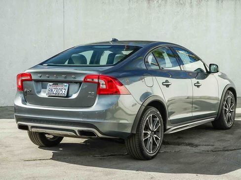 Used 2016 Volvo S60 T5 Cross Country Platinum AWD/4WD image 6