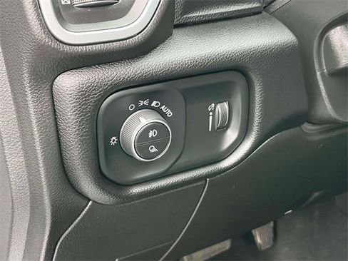 Used 2024 RAM 3500 Big Horn image 29