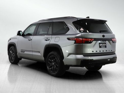 Used 2026 Toyota Sequoia Platinum AWD/4WD image 3