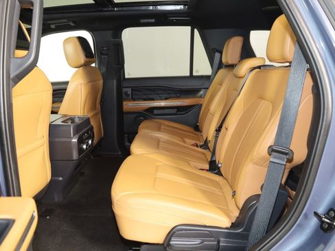 Used 2023 Ford Expedition Platinum AWD/4WD image 48