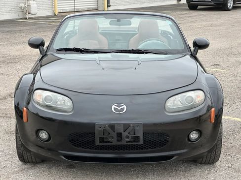 Used 2006 MAZDA MX-5 Miata Grand Touring w/ Premium Pkg image 19
